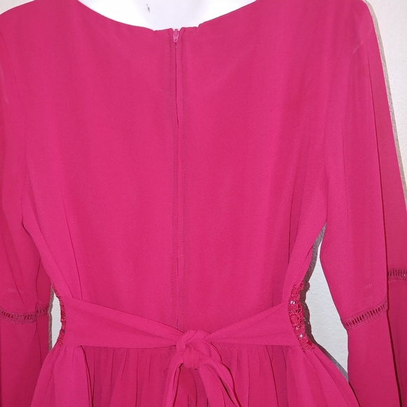 By & by red bell sleeve dress with middle cut out - Picture 5 of 7